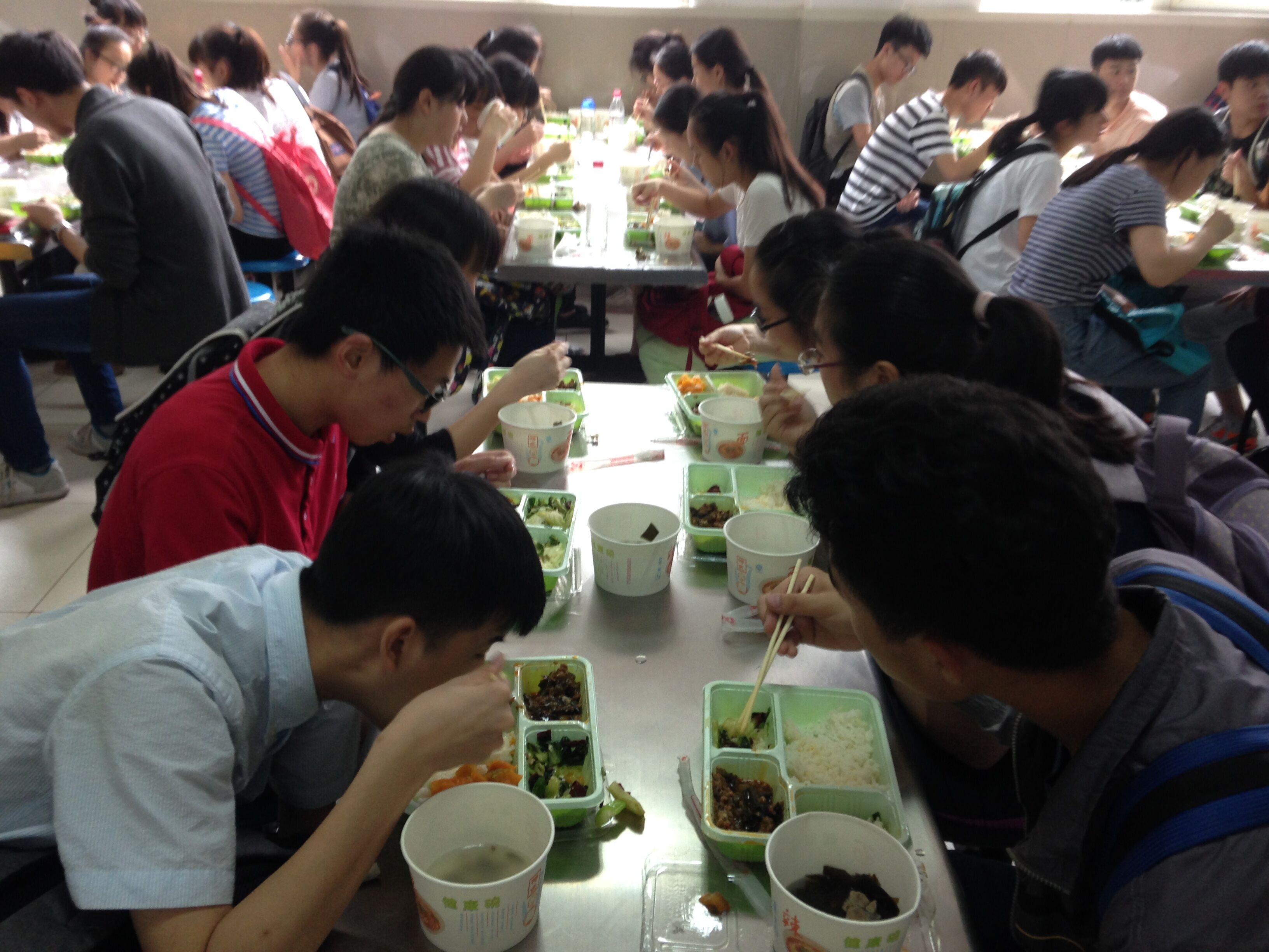 \\"QQ图片20160613081906.jpg"